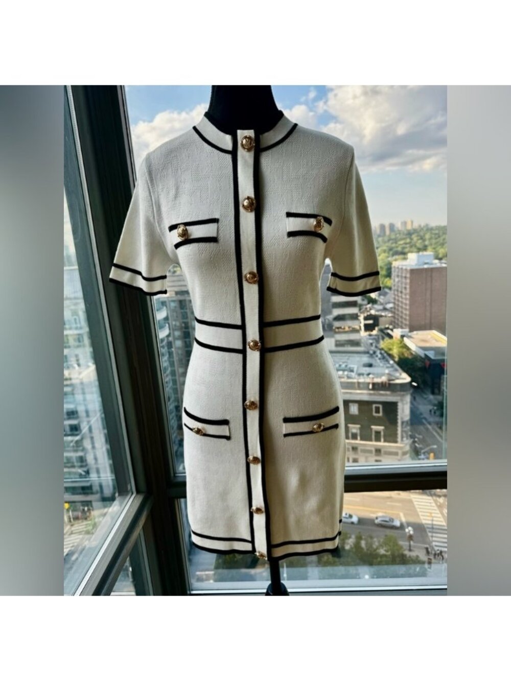 🆕 KARL LAGERFELD 🧿 NWT Classic Knit Dress with Embroidered Monogram, White, Sm - Picture 9 of 16
